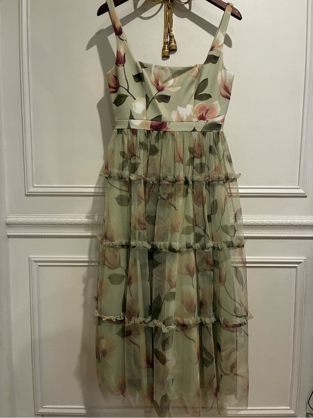 Adrianna Papell Sage Green Floral Tiered Midi Dress Wedding Guest
